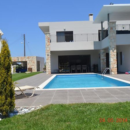 Villa Angela Dhrousha Exterior photo