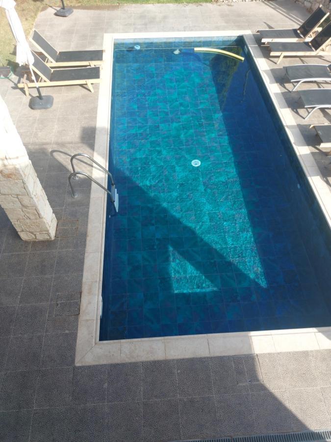 Villa Angela Dhrousha Exterior photo