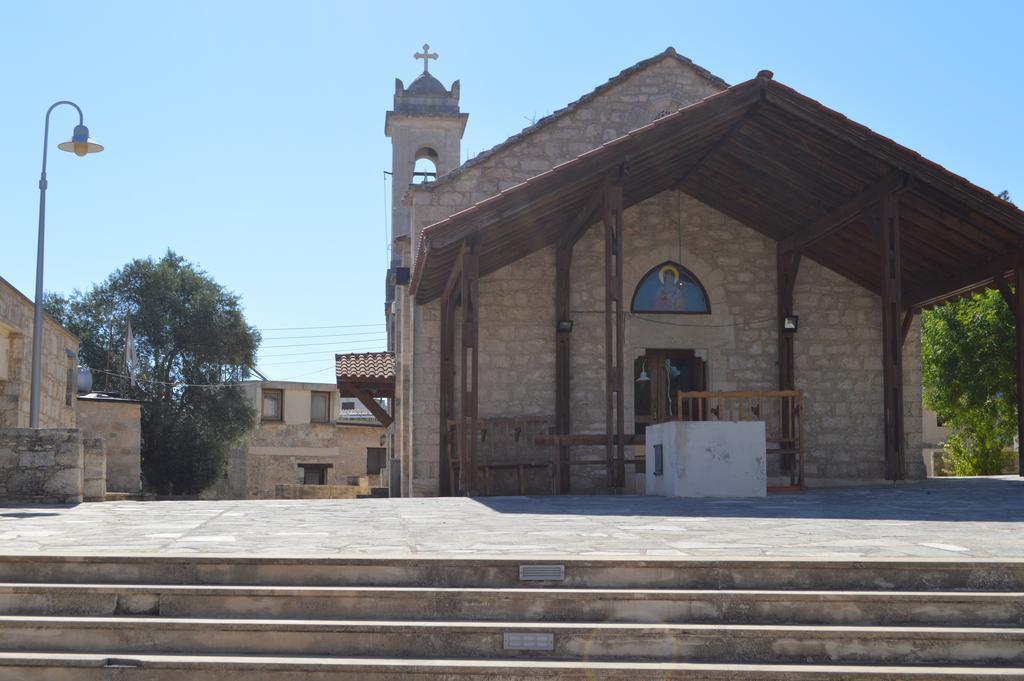 Villa Angela Dhrousha Exterior photo